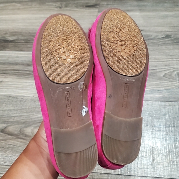 Girls Vince Camuto Flat Loafers Size 2M Vibrant Pink Fur Loafers - Picture 7 of 8